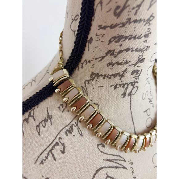 B31 CORO Thermoset Necklace Signed Vintage Statement Retro Rare feminine - Picture 6 of 11